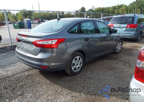 2012 Ford Focus S из США, поврежденный, VIN 1FAHP3E2XCL322793